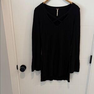 Free People Black V-Neck Crisscross Long Sleeve Top size XS